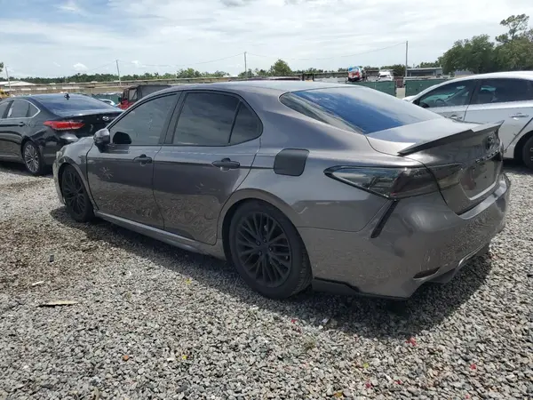 4T1B11HK8JU099187 2018 TOYOTA CAMRY - Image 2