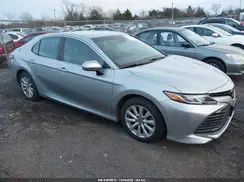 4T1B11HK8JU099304 2018 TOYOTA CAMRY
