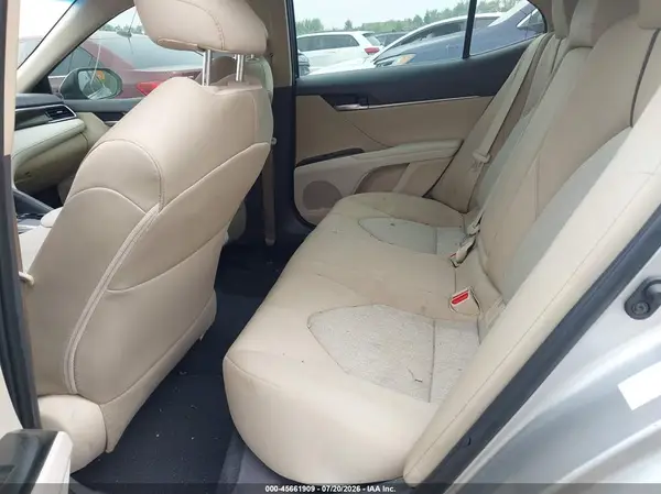 4T1B11HK8JU099478 2018 TOYOTA CAMRY - Image 8