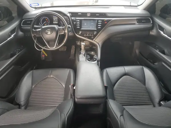 4T1B11HK8JU104825 2018 TOYOTA CAMRY - Image 8