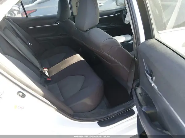 4T1B11HK8JU108051 2018 TOYOTA CAMRY - Image 8