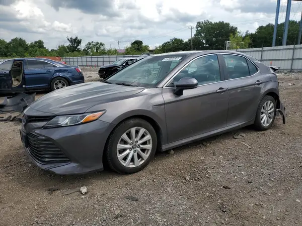 4T1B11HK8JU108969 2018 TOYOTA CAMRY - Image 1