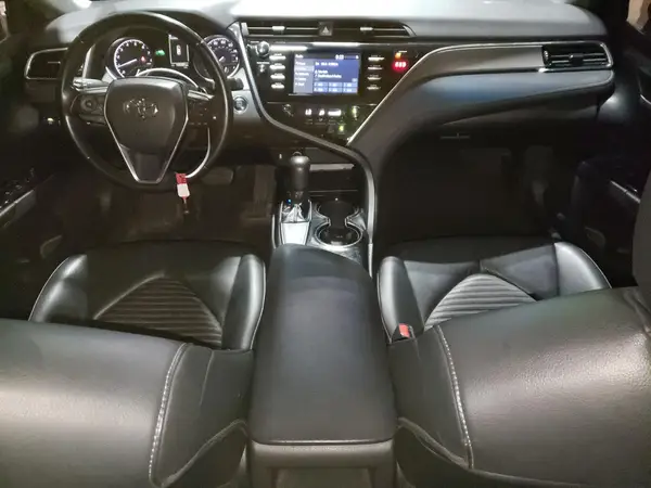 4T1B11HK8JU110138 2018 TOYOTA CAMRY - Image 8