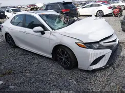 4T1B11HK8JU112214 2018 TOYOTA CAMRY