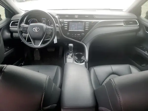 4T1B11HK8JU117915 2018 TOYOTA CAMRY - Image 8