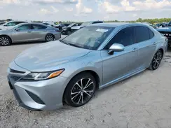 4T1B11HK8JU118305 2018 TOYOTA CAMRY