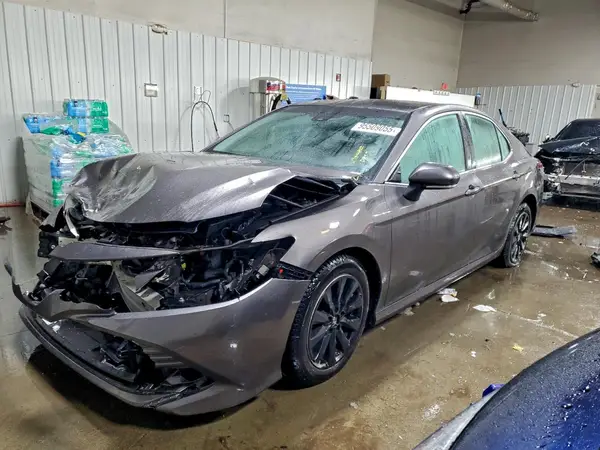 4T1B11HK8JU118465 2018 TOYOTA CAMRY - Image 1
