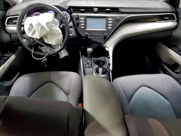4T1B11HK8JU118465 2018 TOYOTA CAMRY - Image 8