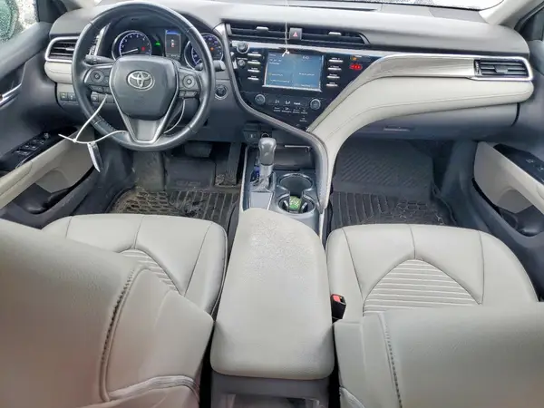 4T1B11HK8JU122418 2018 TOYOTA CAMRY - Image 8