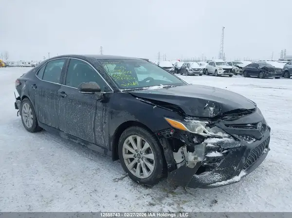 4T1B11HK8JU122547 2018 TOYOTA CAMRY - Image 1
