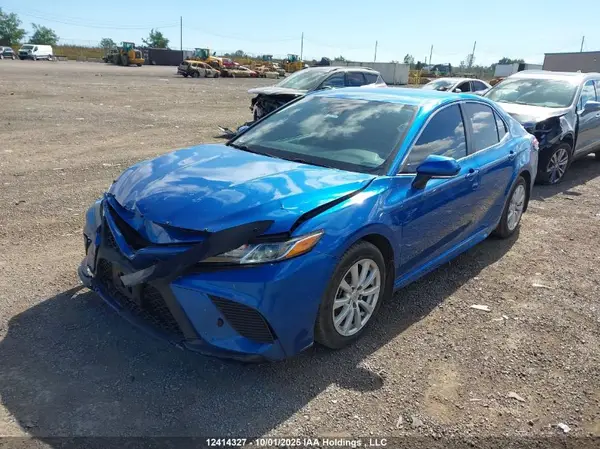 4T1B11HK8JU126386 2018 TOYOTA CAMRY - Image 2