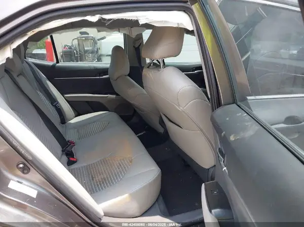 4T1B11HK8JU129031 2018 TOYOTA CAMRY - Image 8