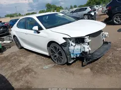 4T1B11HK8JU130664 2018 TOYOTA CAMRY