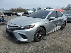 4T1B11HK8JU130695 2018 TOYOTA CAMRY