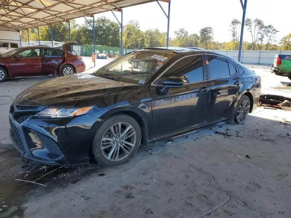 4T1B11HK8JU134570 2018 TOYOTA CAMRY - Image 1