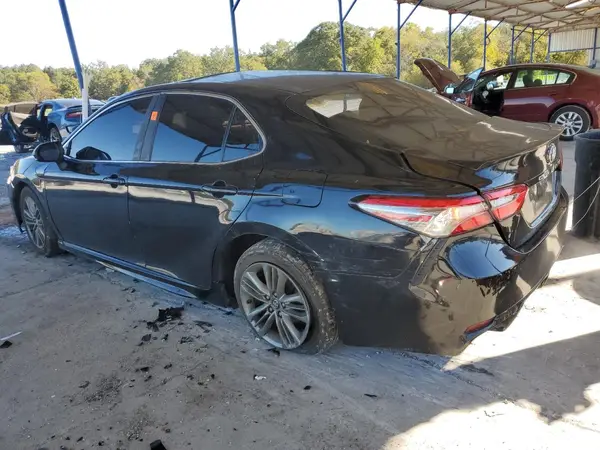 4T1B11HK8JU134570 2018 TOYOTA CAMRY - Image 2