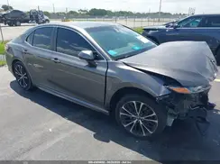 4T1B11HK8JU135704 2018 TOYOTA CAMRY