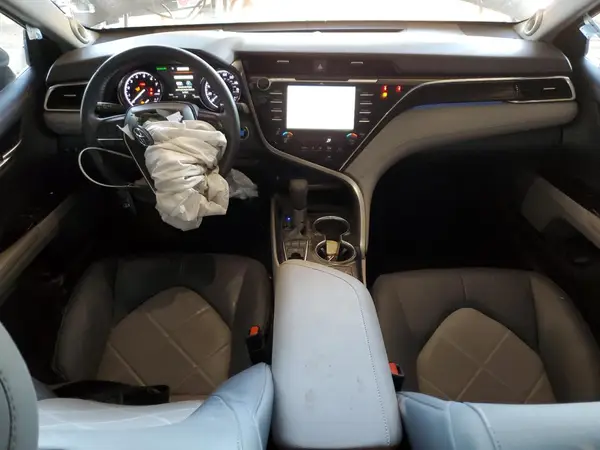 4T1B11HK8JU136996 2018 TOYOTA CAMRY - Image 8