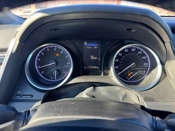 4T1B11HK8JU137386 2018 TOYOTA CAMRY - Image 8