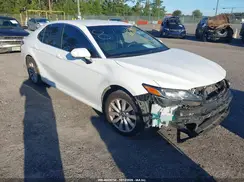 4T1B11HK8JU138618 2018 TOYOTA CAMRY