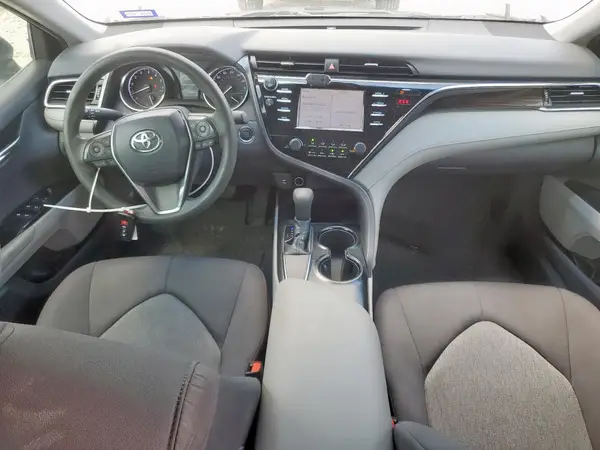 4T1B11HK8JU143382 2018 TOYOTA CAMRY - Image 8