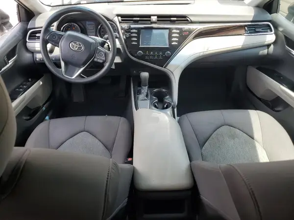 4T1B11HK8JU144144 2018 TOYOTA CAMRY - Image 8