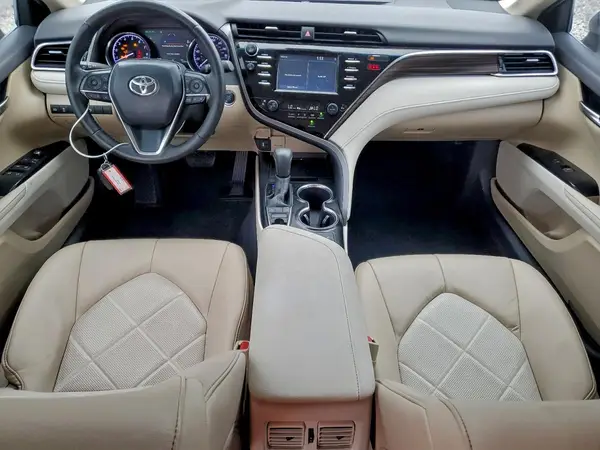 4T1B11HK8JU144774 2018 TOYOTA CAMRY - Image 8