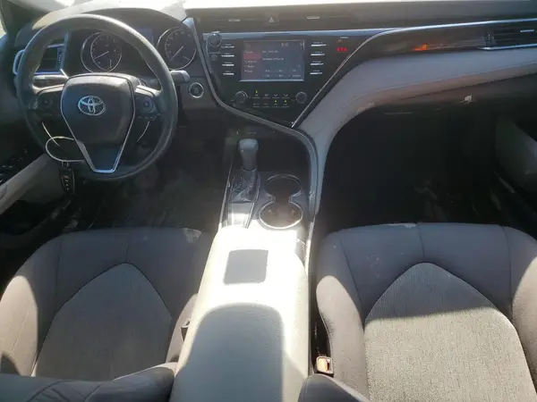 4T1B11HK8JU145861 2018 TOYOTA CAMRY - Image 8
