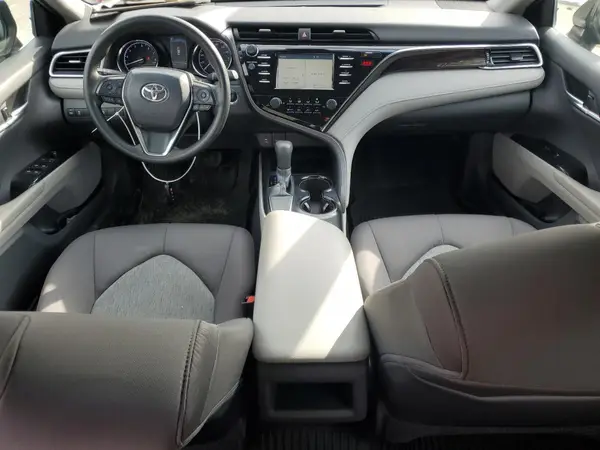4T1B11HK8JU153734 2018 TOYOTA CAMRY - Image 8