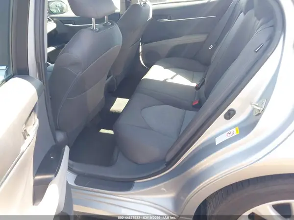 4T1B11HK8JU155841 2018 TOYOTA CAMRY - Image 8