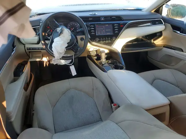 4T1B11HK8JU157556 2018 TOYOTA CAMRY - Image 8