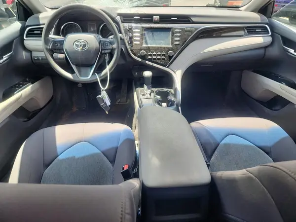 4T1B11HK8JU501709 2018 TOYOTA CAMRY - Image 8