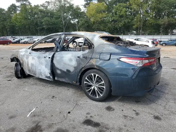 4T1B11HK8JU506635 2018 TOYOTA CAMRY - Image 2