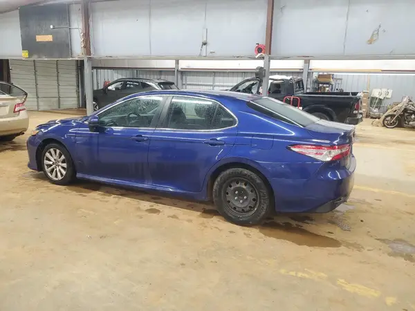 4T1B11HK8JU511737 2018 TOYOTA CAMRY - Image 2