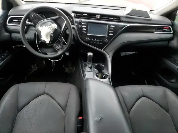 4T1B11HK8JU512354 2018 TOYOTA CAMRY - Image 8