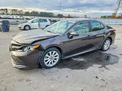 4T1B11HK8JU514282 2018 TOYOTA CAMRY