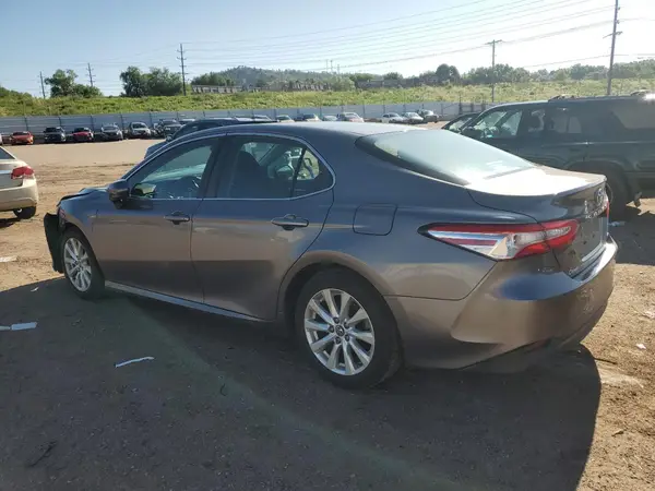 4T1B11HK8JU515321 2018 TOYOTA CAMRY - Image 2