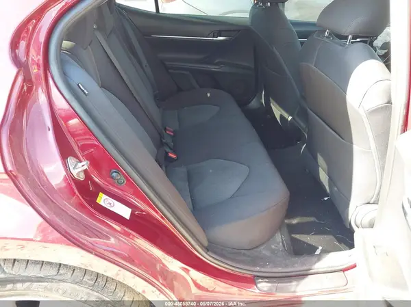 4T1B11HK8JU516601 2018 TOYOTA CAMRY - Image 8
