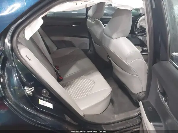 4T1B11HK8JU517019 2018 TOYOTA CAMRY - Image 8
