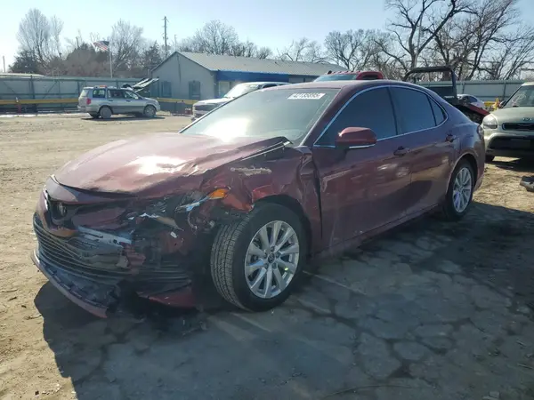 4T1B11HK8JU518848 2018 TOYOTA CAMRY - Image 1