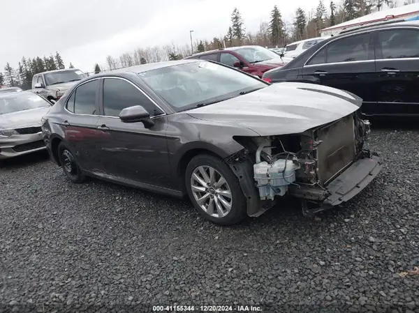 4T1B11HK8JU522902 2018 TOYOTA CAMRY - Image 1