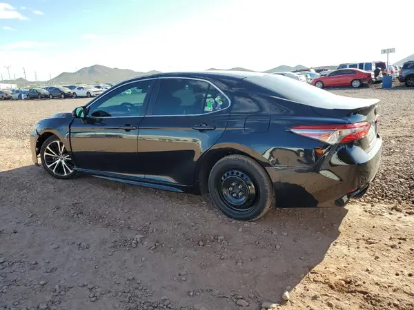 4T1B11HK8JU525282 2018 TOYOTA CAMRY - Image 2