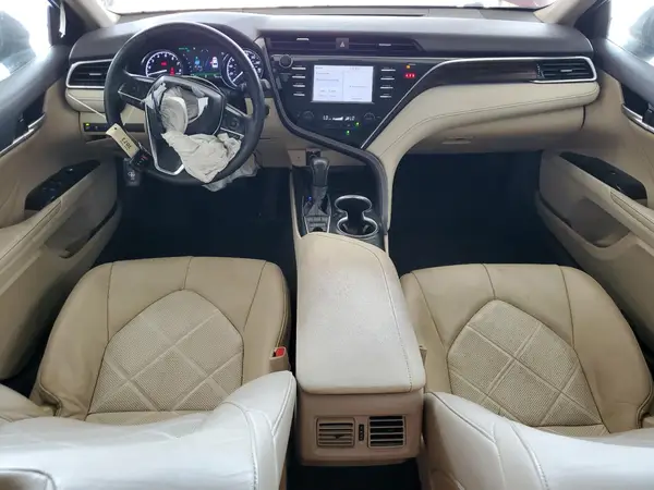 4T1B11HK8JU525475 2018 TOYOTA CAMRY - Image 8