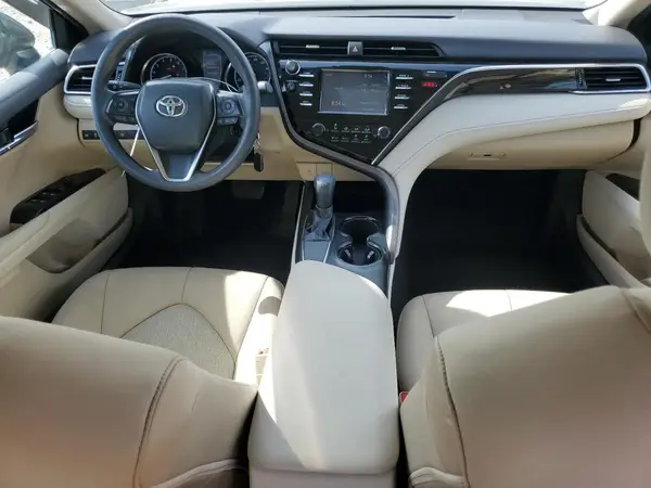 4T1B11HK8JU528585 2018 TOYOTA CAMRY - Image 8