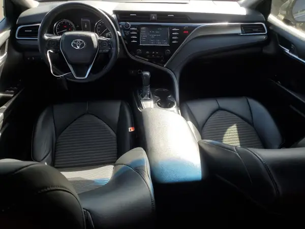 4T1B11HK8JU528909 2018 TOYOTA CAMRY - Image 8