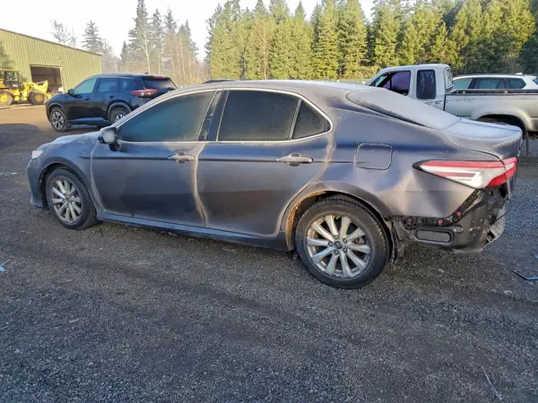 4T1B11HK8JU531129 2018 TOYOTA CAMRY - Image 2