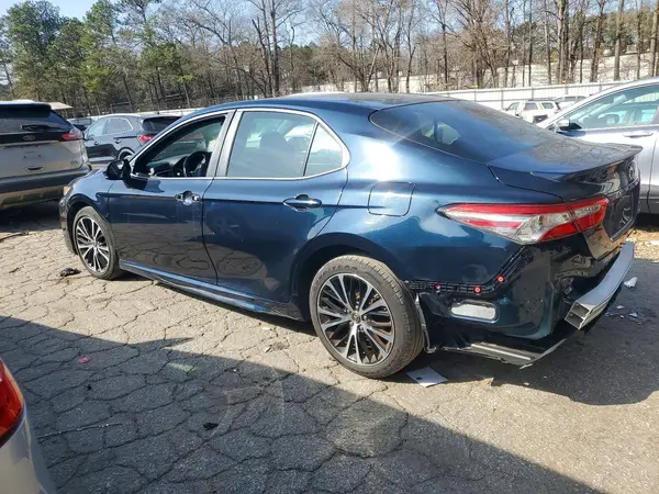 4T1B11HK8JU532524 2018 TOYOTA CAMRY - Image 2