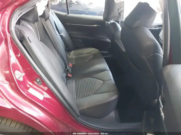4T1B11HK8JU533964 2018 TOYOTA CAMRY - Image 8