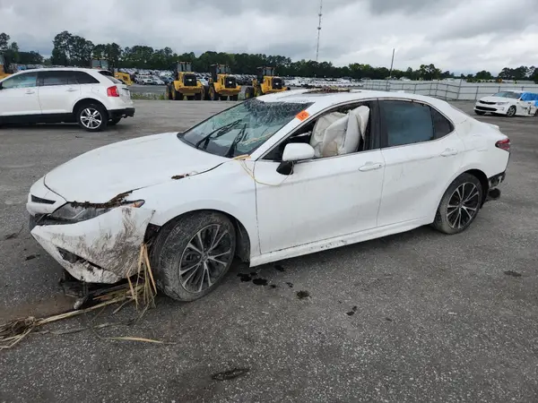 4T1B11HK8JU536895 2018 TOYOTA CAMRY - Image 1