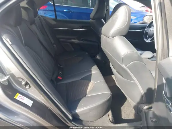 4T1B11HK8JU537481 2018 TOYOTA CAMRY - Image 8